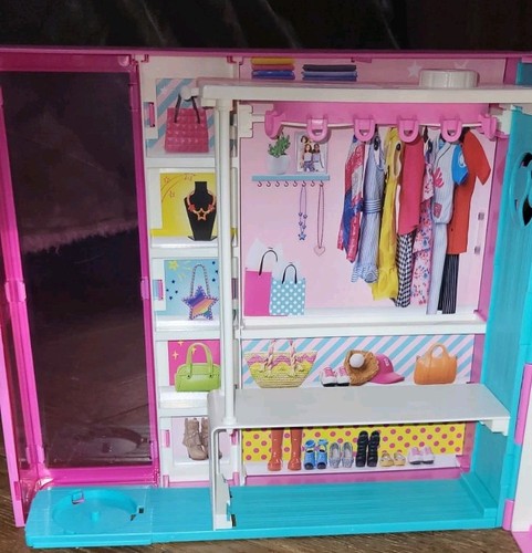 Barbie armadio dei - dei, alto