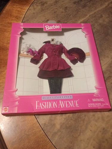 Barbie international fashion - barbie,