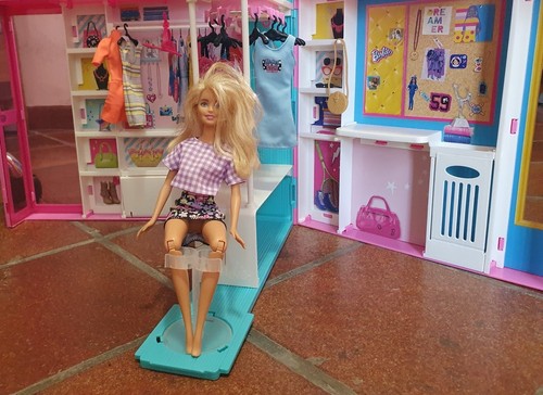 Armadio sogni di - l’armadio, barbie